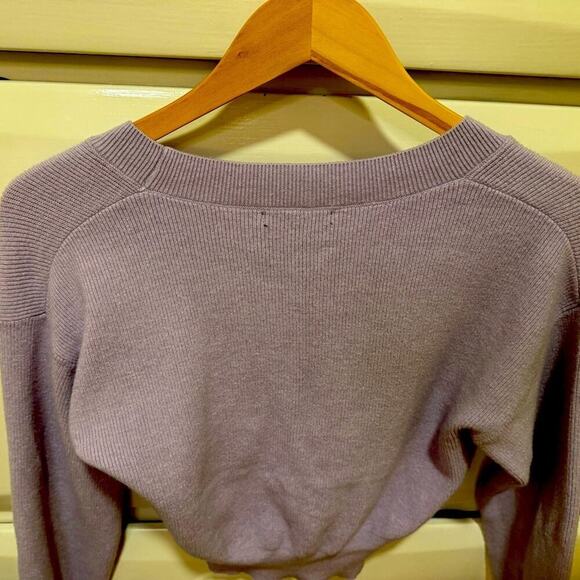 Forever 21 Sweater - Picture 4 of 6